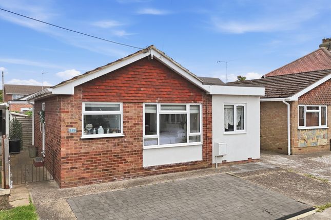 2 bed property, in Korndyk Avenue, £300,000