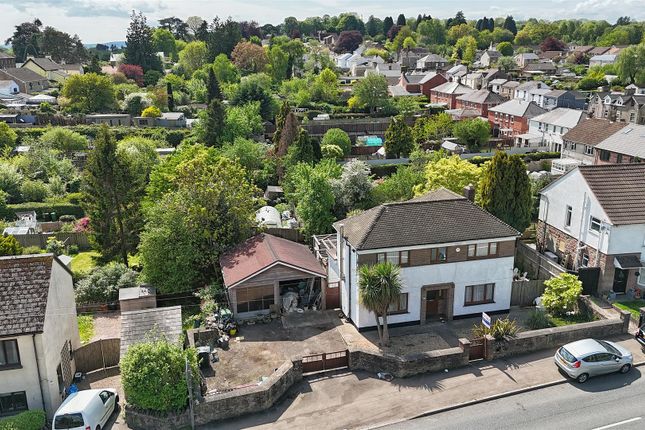 3 bed property, in Staunton Road, £450,000