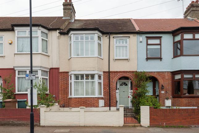 3 bed property, in Bridge End, £665,000