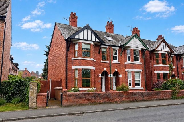 3 bed property, in Welsh Walls, £265,000