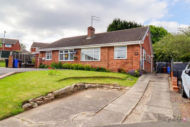 2 bed property, in Hawthorn Avenue, £190,000