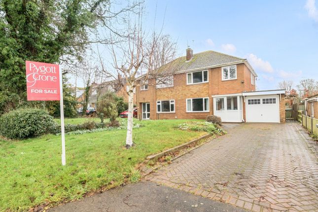 3 bed property, in High Street, £230,000