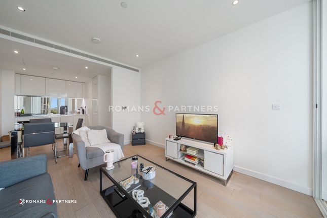 1 bed property, in Sky Gardens, £490,000