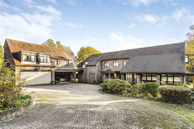 8 bed property, in Totteridge Common, £6,500,000