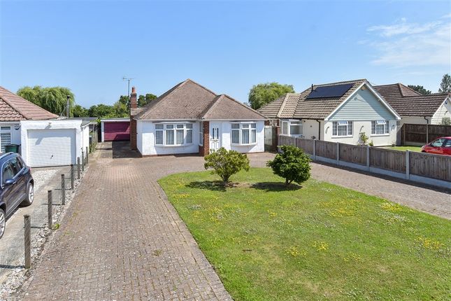 2 bed property, in Maydowns Road, £490,000