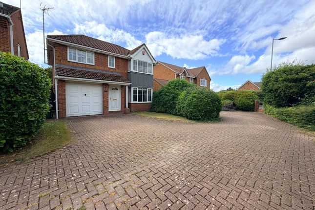 4 bed property, in Petter Close, £450,000