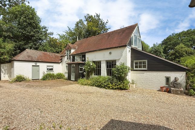3 bed property, in Hooe Road, £950,000