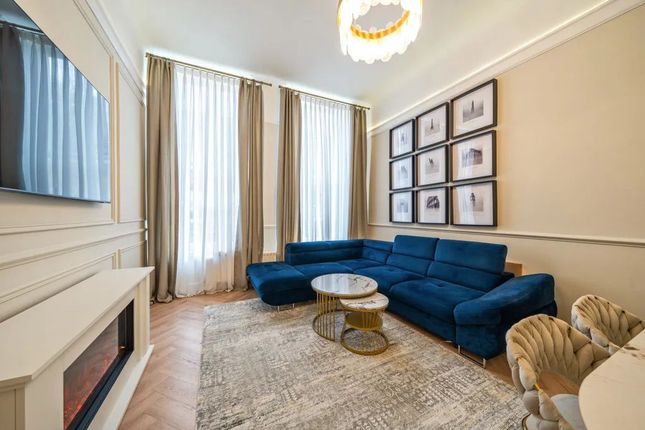 2 bed property, in Royal Herbert Pavilions, £595,000