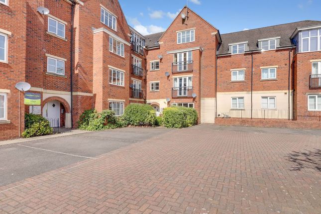 2 bed property, in Edison Way, £130,000