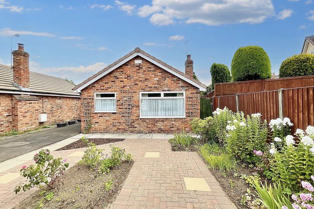 3 bed property, in Woolston Drive, £250,000