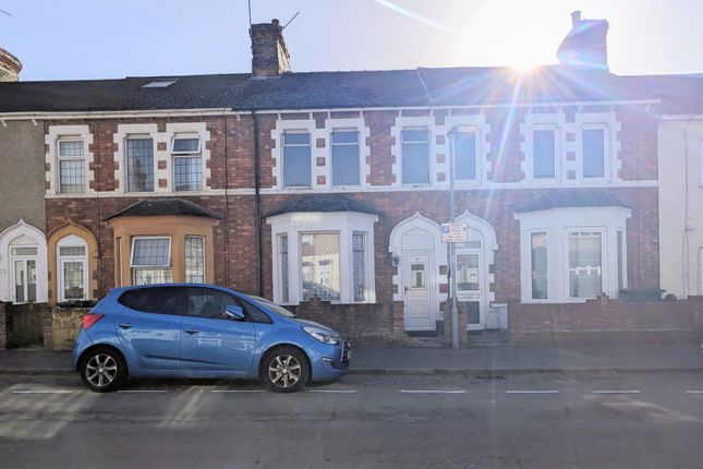 3 bed property, in Theobald Street, £215,000