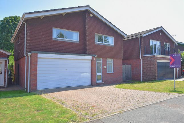 4 bed property, in Chesterfield Drive, £800,000