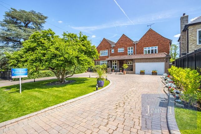 5 bed property, in Forest Lane, £2,500,000