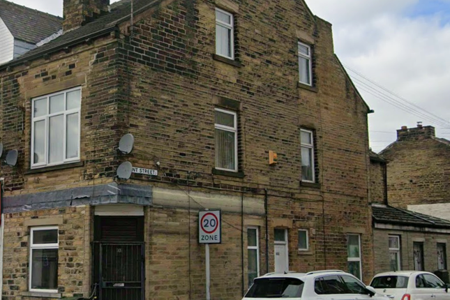 6 bed property, in Stone Hall Road, £200,000