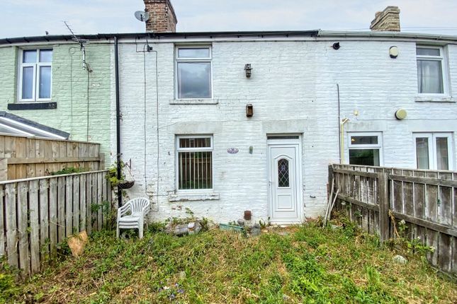 2 bed property, in Osbornes Cottages, £75,000