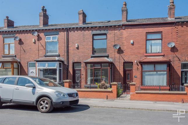 3 bed property, in Hurst Street, £170,000