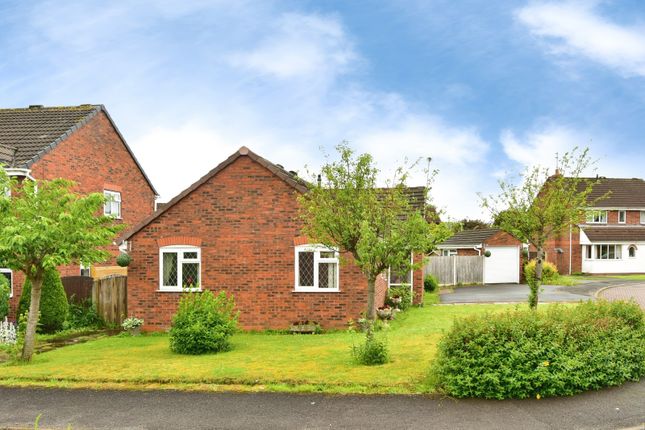 3 bed property, in Swettenham Close, £375,000
