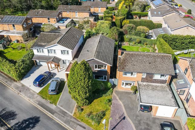4 bed property, in Weston Close, £635,000