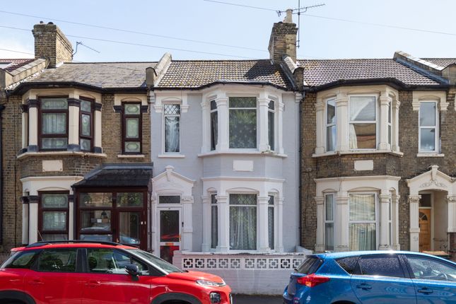 3 bed property, in St. Georges Road, £550,000