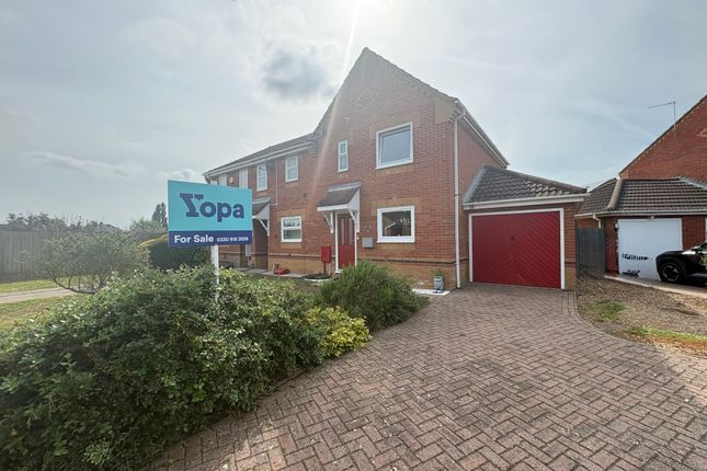 3 bed property, in Turnstone Way, £265,000