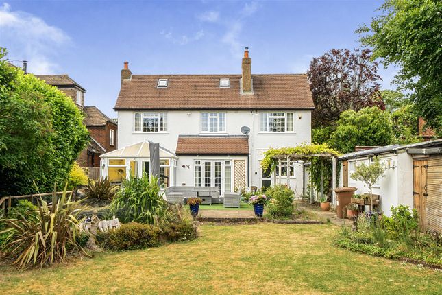5 bed property, in Fir Tree Road, £1,000,000