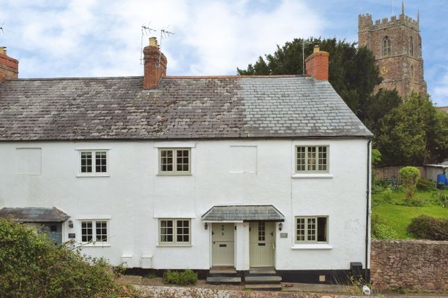 2 bed property, in Little Dragons, £275,000