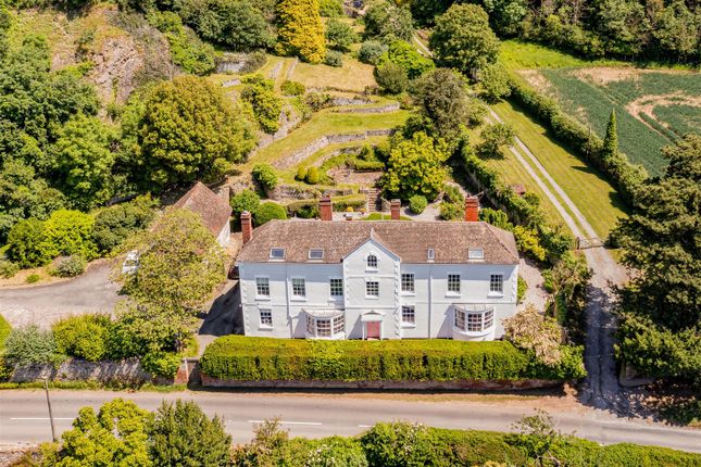 6 bed property, in Fownhope, £975,000