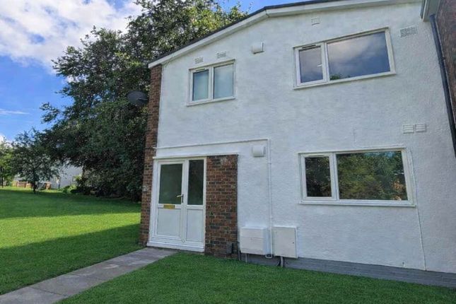 4 bed property, in Chennells, £360,000