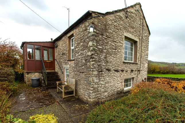2 bed property, in Howgill, £195,000