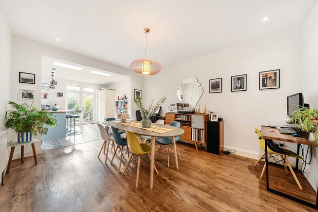 3 bed property, in Arcadian Gardens, £700,000