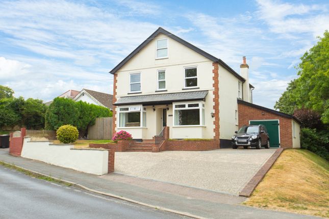 4 bed property, in Shooters Hill, £590,000