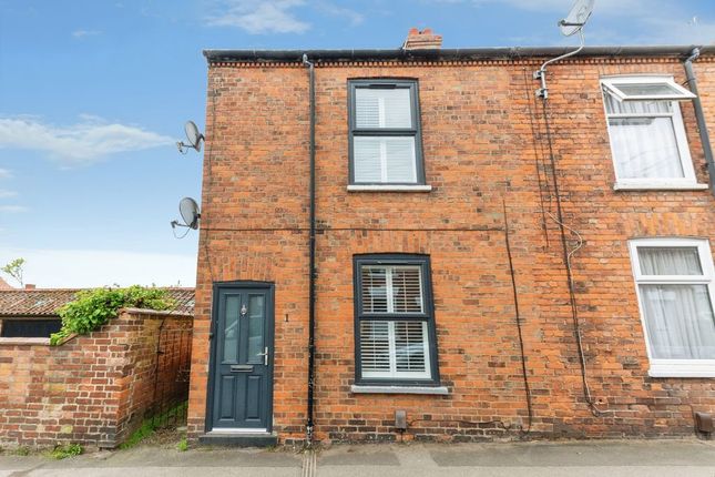 3 bed property, in Hawthorne Avenue, £135,000
