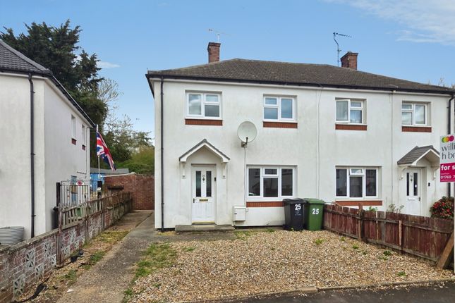 2 bed property, in Orford Road, £140,000