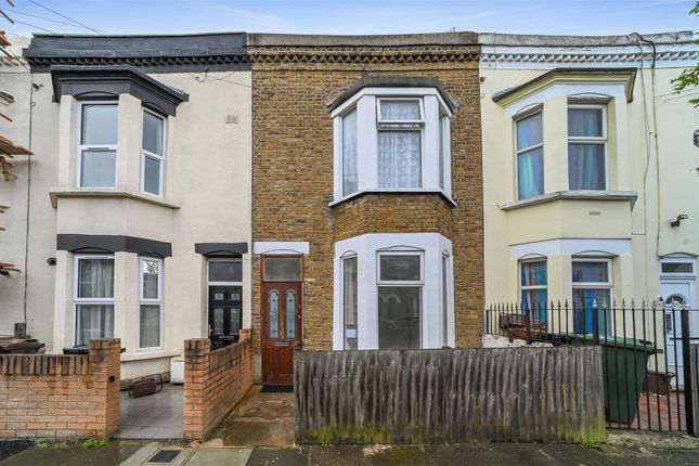 3 bed property, in Vansittart Road, £625,000