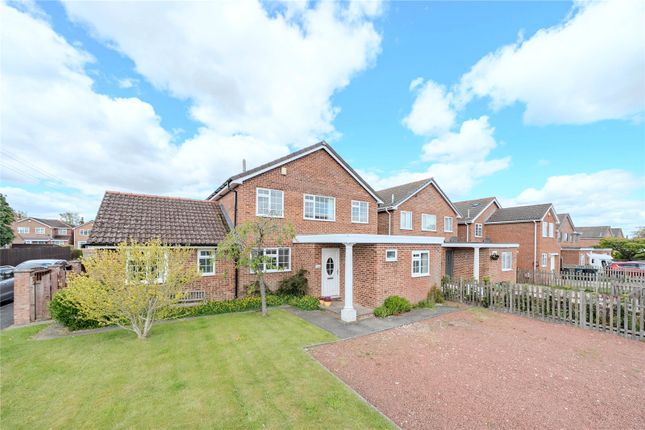 4 bed property, in Prince Rupert Drive, £425,000