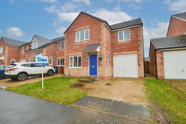 3 bed property, in Kingsbridge Crescent, £190,000