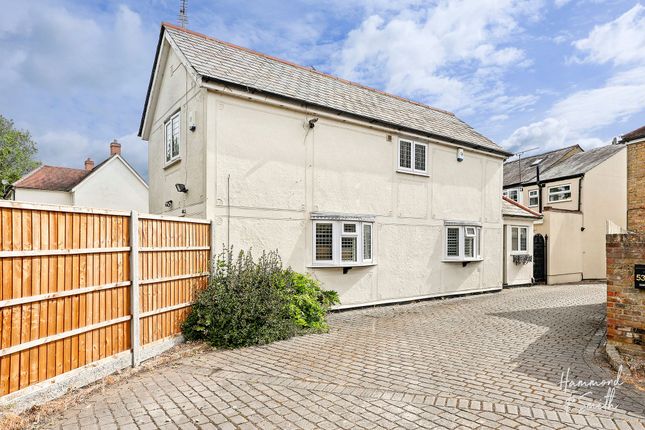 2 bed property, in High Street, £485,000