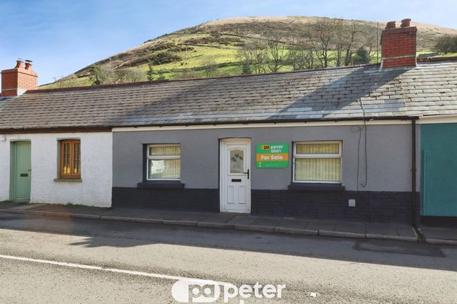 2 bed property, in Gelli Houses, £90,000