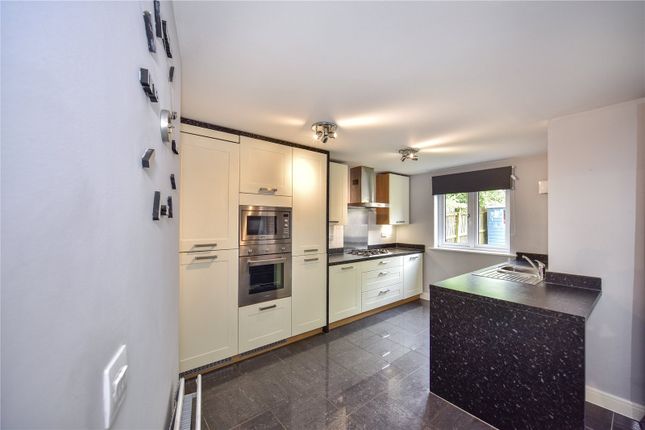 3 bed property, in Darwin Avenue, £375,000