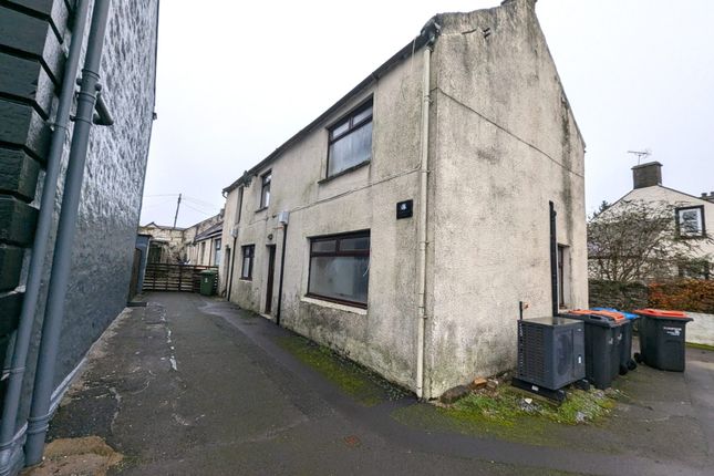 2 bed property, in 1 Garthwaite Close, £50,000