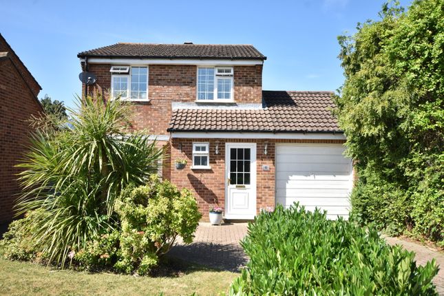 3 bed property, in Horley, £500,000