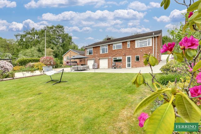 4 bed property, in (Overlooking Golf Course), £585,000