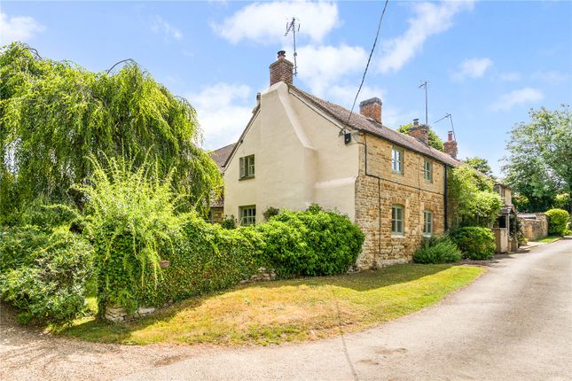 2 bed property, in Brans Lane, £695,000