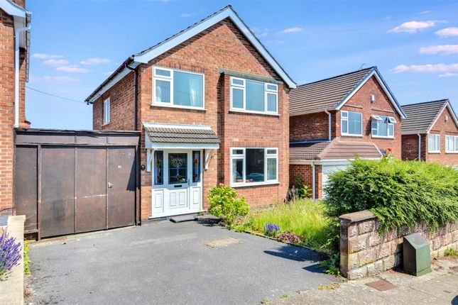 3 bed property, in Greenland Crescent, £260,000