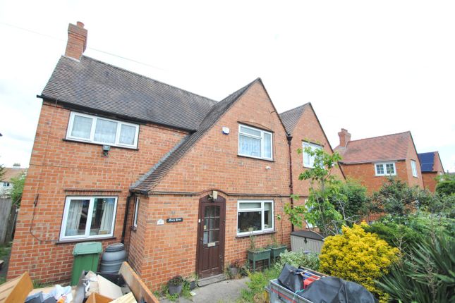 4 bed property, in Byron Road, £299,950