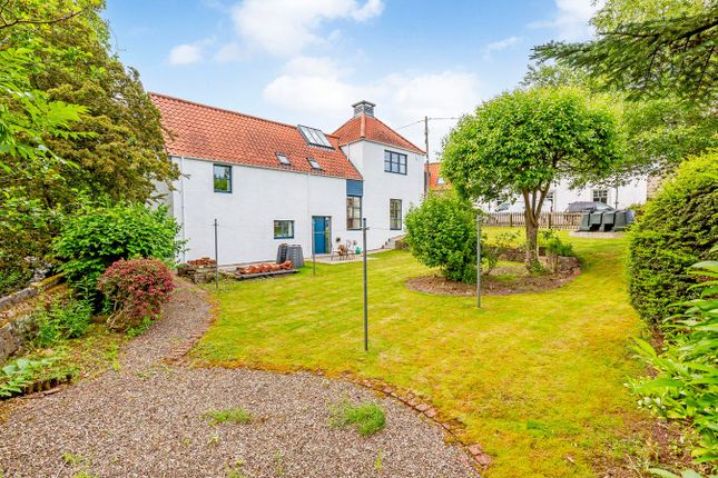 3 bed property, in Hayfield Road, £450,000