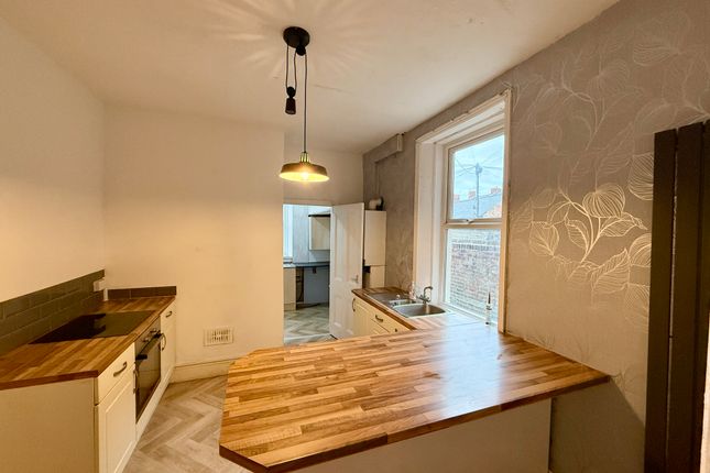 3 bed property, in Chillingham Road, £195,000