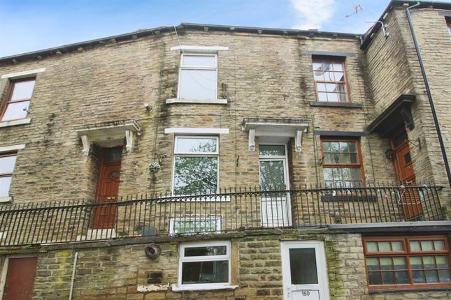 3 bed property, in Bolton Lane, £100,000