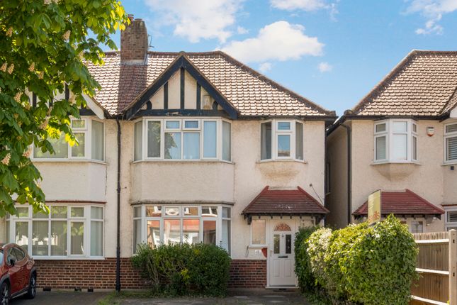 3 bed property, in Kenley Road, £870,000