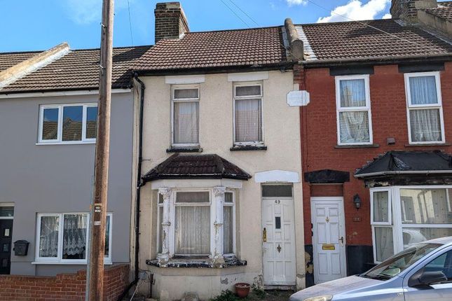 2 bed property, in 49 Albany Road, £79,000